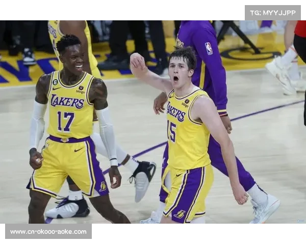 温哥华白浪大胜奥斯汀创进球纪录 球迷投掷玩偶助破慈善筹款新高