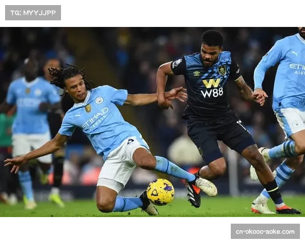 曼城对阵伯恩利：哈兰德单刀破门的无球跑动时机